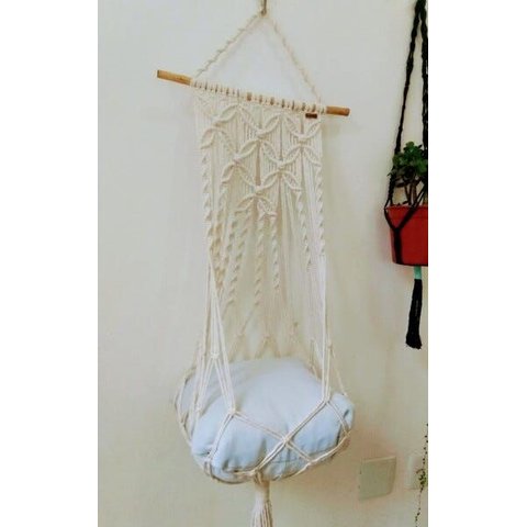 Cama pet Suspensa em Macramê na Cor Cru com Almofada