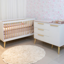 Ver imagem 1 de Quarto de Bebê Berço e Cômoda Infantil Branco com Carvalho Retrô - Quater