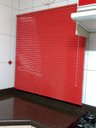 Ver imagem 2 de Persiana Horizontal - 1,50m larg x 1,50m alt - Alumínio 25mm - Cor: Vermelho - Comando Direito