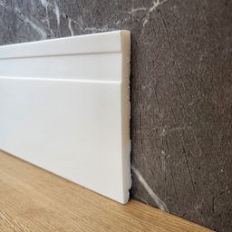 Rodape 10cm Poliestireno Frisado 51910 Slim - 2,4 Metros - 7
