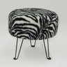 Puff Estofado Zebra Base Metálica Pf7003 - Tecno Mobili - 1