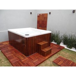 Deck de Madeira Modular com Base Plástica 6 Ripas 30x30 Kit 24 Peças (2m²) - 9
