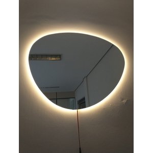 Espelho Orgânico Decorativo Iluminado com LED Quente 64x54cm