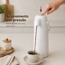 Ver imagem 4 de Garrafa Térmica Valentina 1,8L Branca com Pressão e Detalhes Dourados