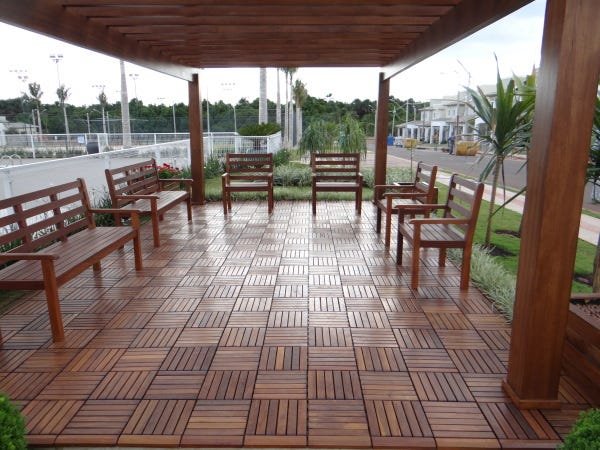 Deck de Madeira Modulado 3 Ripas 30x30 Kit 18 Peças (1,5m²) - 10
