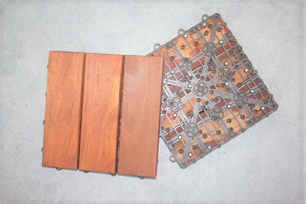 Deck de Madeira Modulado 3 Ripas 30x30 Kit 18 Peças (1,5m²) - 2