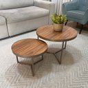 Ver imagem 2 de Conjunto Mesa de Centro Redonda Dallas Amadeirado - Champagne