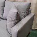 Ver imagem 4 de Sofá Chaise Rússia | Pés Trapézio | Tecido Acquablock | 220x160cm - Cinza