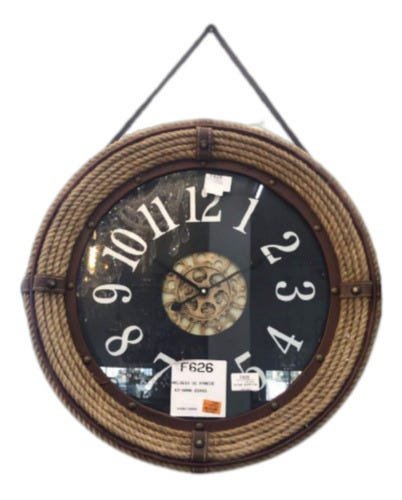 Relógio De Parede Feito De Madeira Com Alça De Couro
