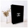 Caixa Livro Porta Objetos Decorativo Chanel 24x32x5cm Texturizada - 3