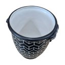 Ver imagem 6 de Cachepot Vaso Cerâmica Preto e Branco Estampa Chevron Pintado À Mão 25cm Columbus Gold
