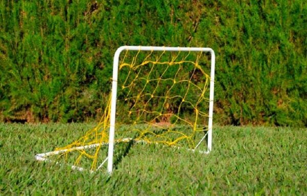 Mini Trave de Metal para Futebol - 3