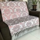 Ver imagem 3 de Manta Para Sofá em Tecido Jacquard Luxo Medalhão Rosê Gold 190x140cm
