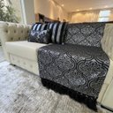 Ver imagem 7 de Kit Manta Arabesco, 2 Capas de Almofada e 1 Almofada Retangular Luxo Preto e Prata 45cmx45cm
