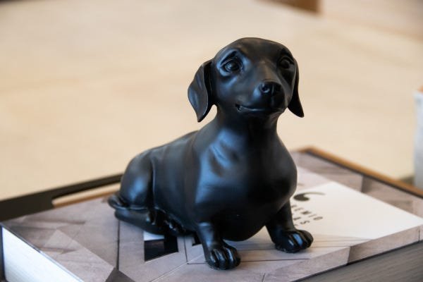 Escultura Cachorro em Resina 15X14X9 cm - 2