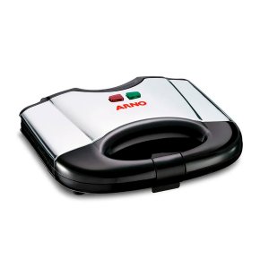 Sanduicheira Inox Compacta com Placas Antiaderentes 110v