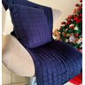 Manta Peseira de Tricô de Sofá Ou Cama de Casal Queen 230x60cm Cor Azul Marinho - 3