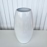 Decoração sala rack vaso centro de mesa branco liso moderno - 4