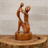 Estatueta Mae com Filho Base Alta 26cm Gesso Marrom - 3