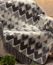 Ver imagem 2 de Manta para Sofá Jacquard Cartagena Preta J1 - 135x200cm