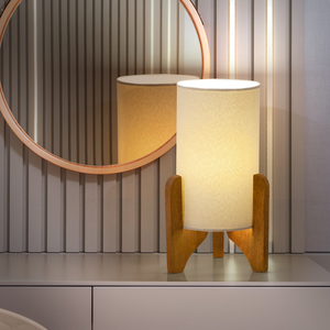 Luminária Mesa Abajur de Mesa Tecido Linho Cor Palha Pés Madeira Fio 1,5m 127/220v