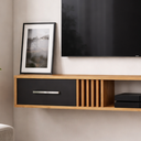 Ver imagem 2 de Rack Nicho Painel Suspenso Pequeno Sala Quarto Tv até 42" Mônaco - Jm3 Móveis:freijó/preto