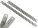 Ver imagem 1 de Kit Com 2 Réguas Metal Leve De Aço Inoxidável Tamanho 30 e 50 cm Marcação Baixo Relevo Escolar Escri