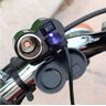Tomada 12V e 5V Usb Para Moto Carrregador Celular Gps - 3