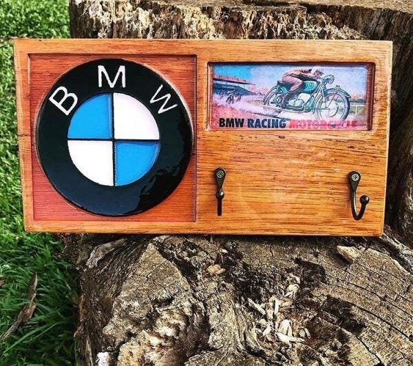 Porta Casacos BMW