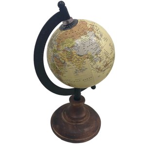 Globo Decorativo de Resina e Base de Madeira 20cm Decore Fácil Shop