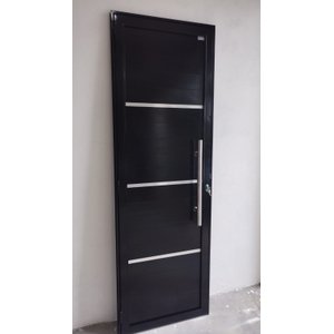 Porta de Alumínio  210 x 100 - Lambri Simples PRETA