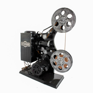 Cinematógrafo Metal Retrô Lunne