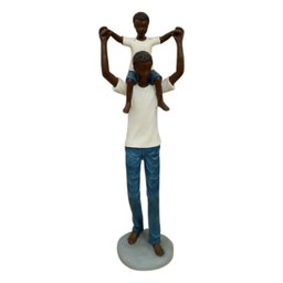 Escultura Estatueta Pai Filho Negros Resina Mabruk Express - 1