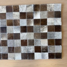 Passadeira Capacho 70x40cm em Couro Cinza e Marrom Quadriculado Placas 5cm - 3
