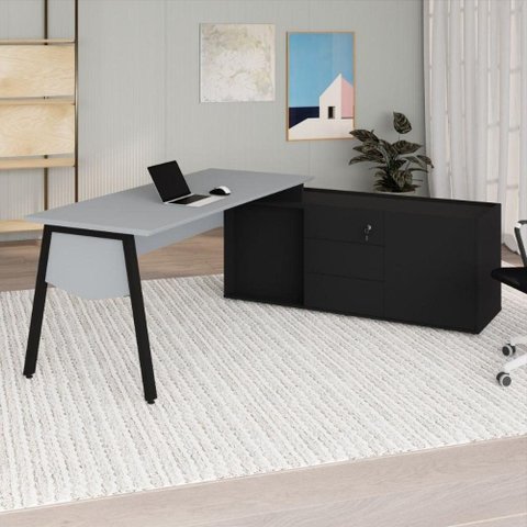 Mesa Gerente Dinâmica em L 2,00 m X 1,70 m com Tampo Chanfrado 45° Pés Cavalete e Armário