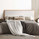 Ver imagem 2 de Cabeceira Casal Estofada Emerie 140 Cm - Natural C/ Bouclê Off White