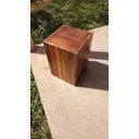 Ver imagem 4 de banco quadrado ripado colorido em madeira de demolição maciça