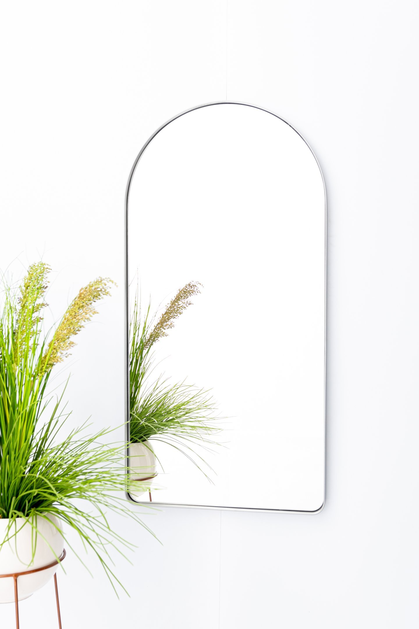 Espelho Decorativo Oval Janela Base Reta com Moldura Metal Cinza 100 X 50 Cm - 4