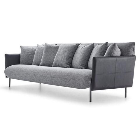 Sofá Gante 4 Lugares Assento Tabaco Braços Couro Base Grafite 258cm - 62502