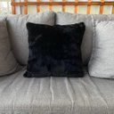 Ver imagem 1 de Capa Almofada Pelúcia Paris Pelo Baixo 40x40cm Antialérgica: Preto