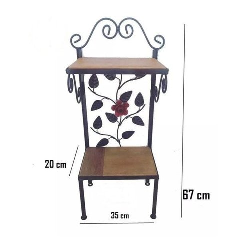 prateleira de pé em ferro e madeira com flor metal decoração banheiro quarto jardim sacada