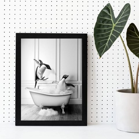 Quadro Decorativo Banheiro- Pinguins Banheira 45x34cm - com Vidro:madeira Branca