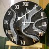 Relógio de Parede Grande 60cm Luxo - Fundo Preto com Prata - 1