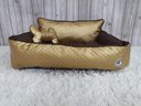 Ver imagem 3 de Cama M Dourada e Marrom Pet Colchão para Cachorro Caminha M Caes e Gatos Personalizada com Nomes