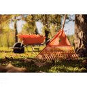 Ver imagem 2 de Vassoura com 22 Dentes Tramontina em Polipropileno Laranja com Cabo de Madeira 120 Cm Tramontina