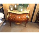 Ver imagem 2 de Bombê Cômoda Marchetado Bronze Marmore Travertino Formosa