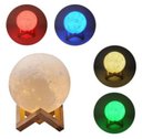 Ver imagem 2 de Luminária Lua Cheia Led Rgb Colorida 3d 15cm Abajur de Mesa Usb