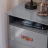 Mesa de Cabeceira Cama Quarto Mini Cômoda Gaveteiro com Puxador em Couro Sonetto - Cinza - 3