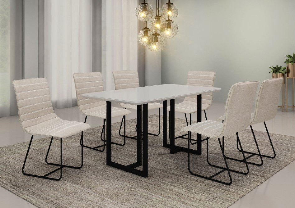 Conjunto Sala de Jantar com Mesa Tampo em Mdf e 6 Cadeiras Itália Couríssimo preto