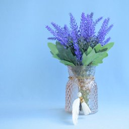 Flores Artificiais Arranjo de Lavandas No Vaso com Pingente Dourado| Linha Permanente Formosinha - 3 Flores Artificiais Arranjo de Lavandas No Vaso com Pingente Dourado| Linha Permanente Formosinha - 3